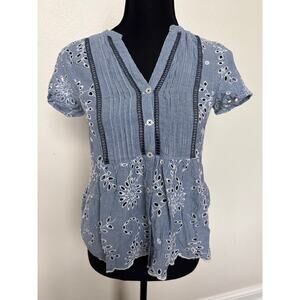 Holding Horses Floral Eyelet Boho Split Neck Top Striped Blue Women's Size 0